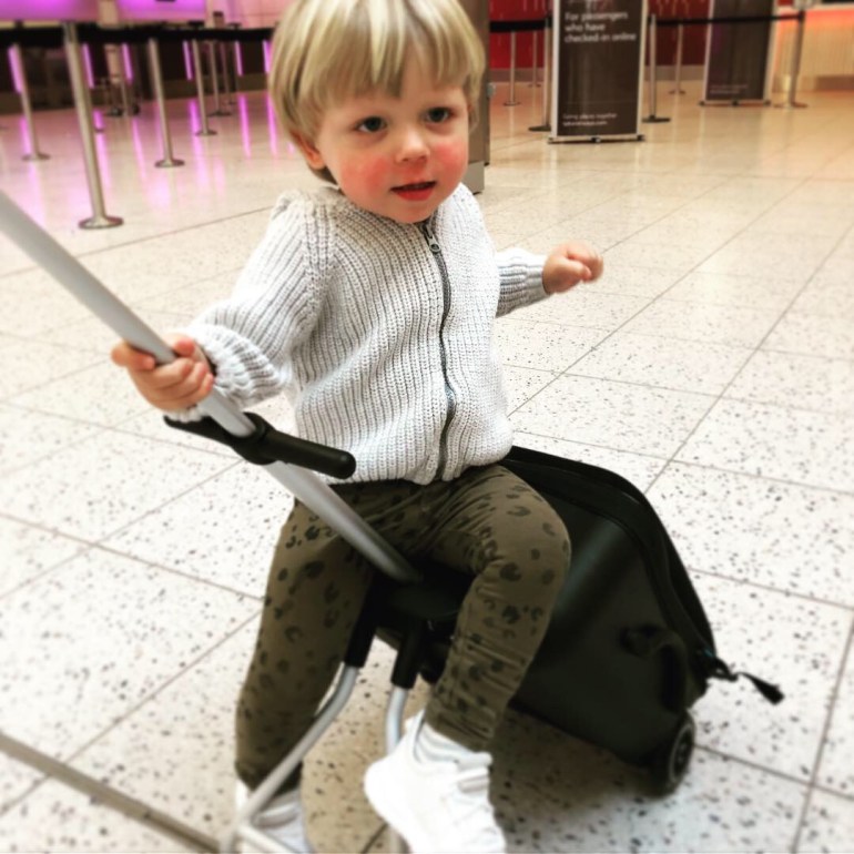 CE127E79-3928-4541-811B-4AF8E4A11974